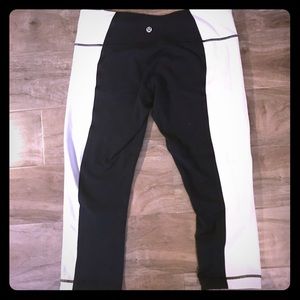 Lululemon crop 10